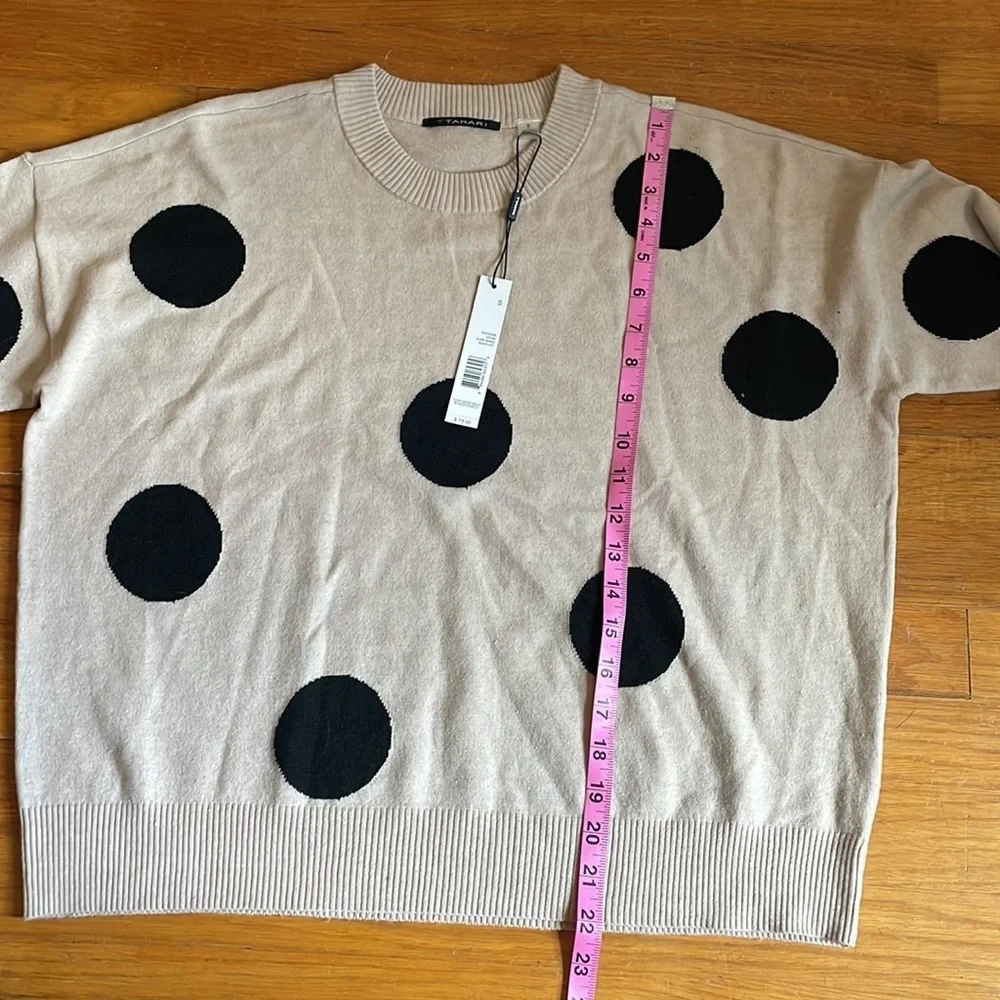 S T Tahari Sweater G04‎ 6279